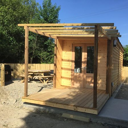 Romantic Getaway Luxury Wooden Cabin With Private Hot Tub And Bbq 애버리스트위스 외부 사진
